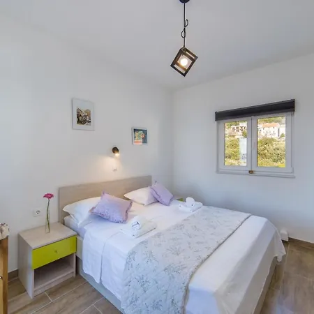 Apartment Maris Makarska