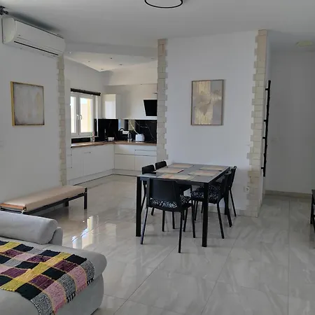 Maris Appartement *
