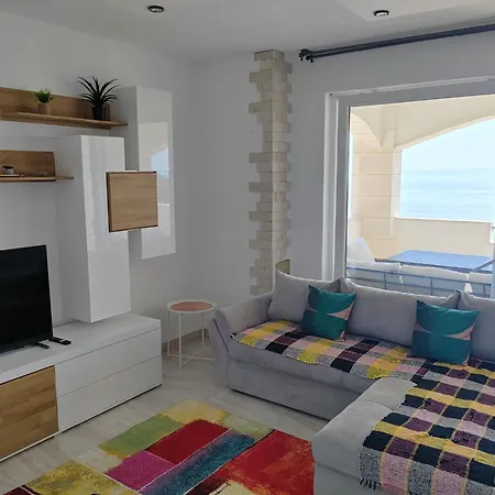 Maris Apartament *