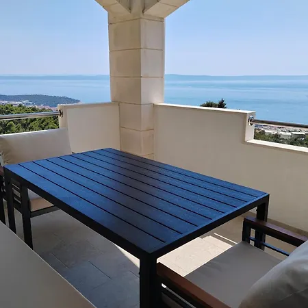 Maris * Makarska