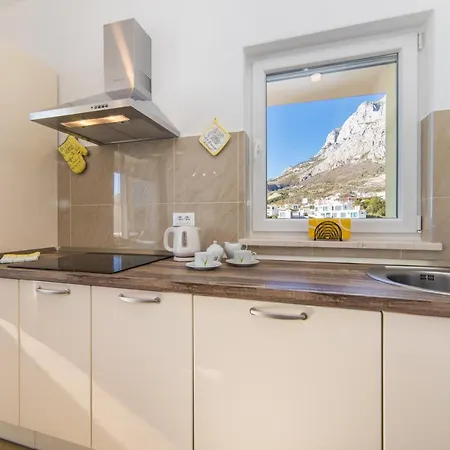 Maris Apartament *